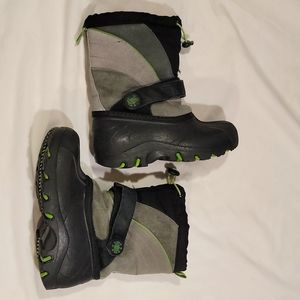 Totes Size 1 snowboots